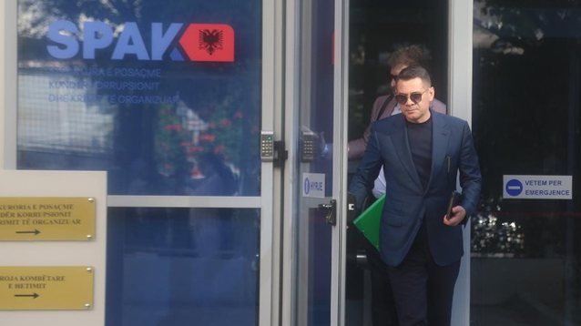 “1.8 mln euro i kaloi në Zvicër”/ Po transferon para? Reagon Arben Ahmetaj: Raprezalja e radhës! Merruni me fondet e inceneratorëve