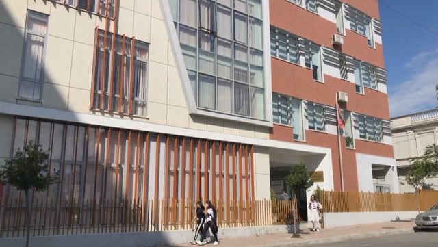 Megaoperacioni ‘Rrjeti’/ Dalin para gjykatës së Elbasanit 45 të arrestuarit, Prokuroria kërkon arrest me burg për 37 prej tyre