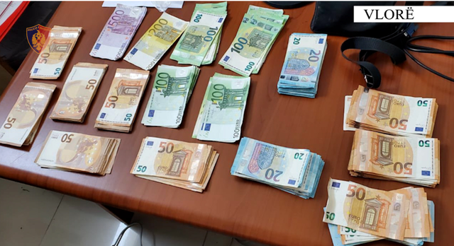 Sekuestrimi i 16 mijë eurove të padeklaruara në Portin e Vlorës, procedohet 37-vjeçari