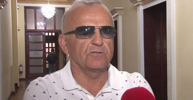 ‘Dështova si prind’/ Fisi i tij dhunoi banorët në Borizanë, Rrahman Rraja dorëzon mandatin e deputetit: Kërkoj falje! Im bir më la turp në shpatulla