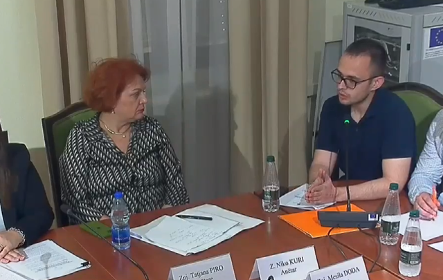 5 vjet punë për diplomën/ Studentët te ‘Shëndetësia’: Po na shkelen të drejtat! S’jemi të mbyllur me viza, por me projektligj