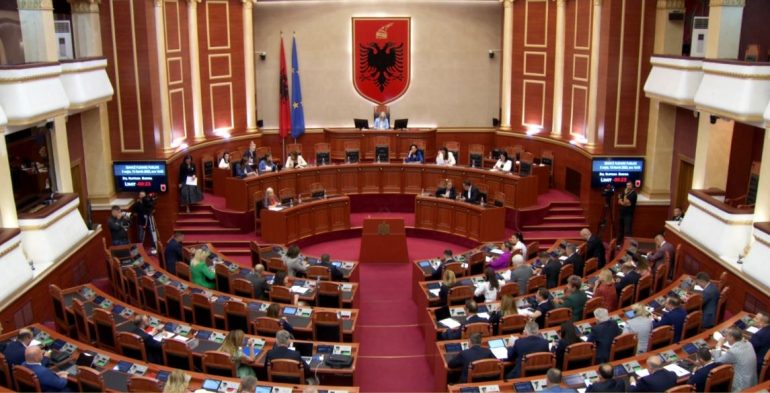 Kërkesa e SPAK për arrestimin e Ahmetajt, Grupit Parlamentar i PD kërkon interpelancë urgjente me Edi Ramën